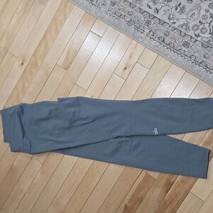 ALO Medium Slate Grey Leggings